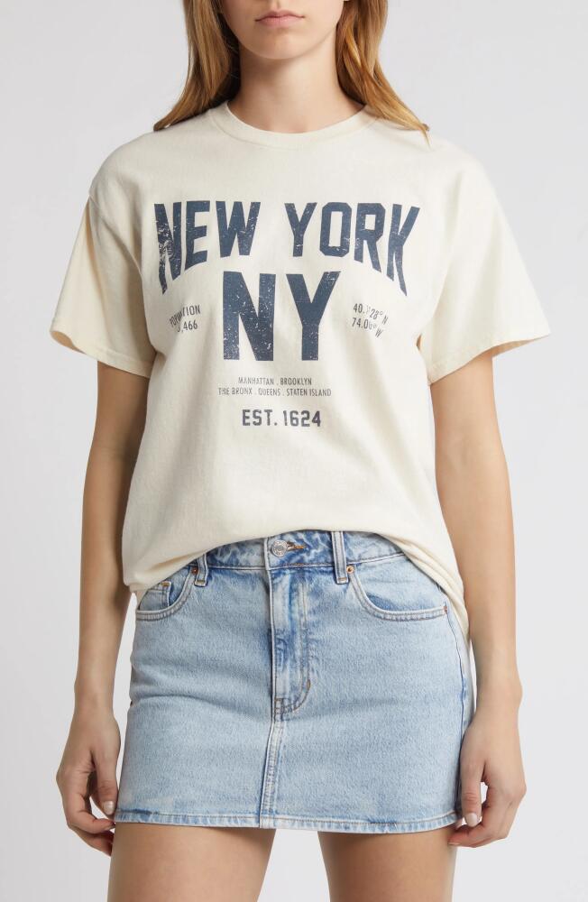 Vinyl Icons New York Cotton Graphic T-Shirt in Marshmallow Cover