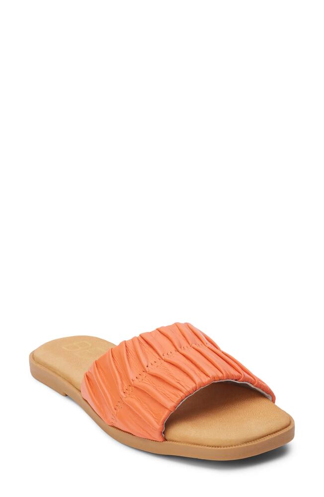 BEACH BY MATISSE Viva Slide Sandal in Coral Cover