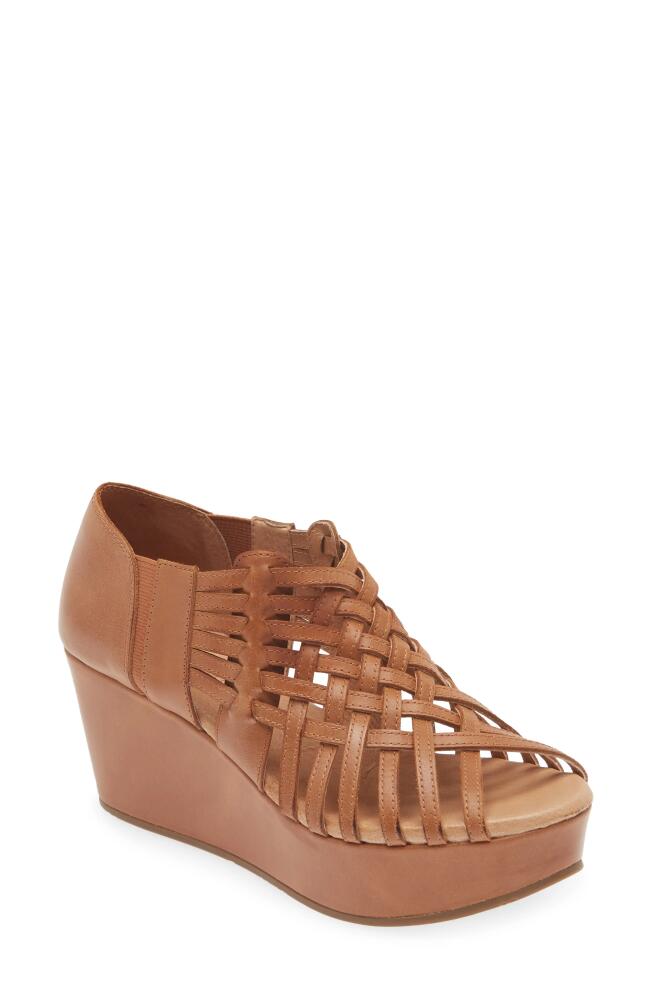 Chocolat Blu Wiz Platform Wedge Sandal in Camel Leather Cover