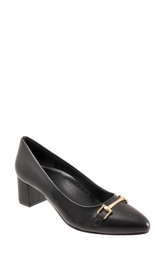 Trotters Kenzie Pump in Black Cover