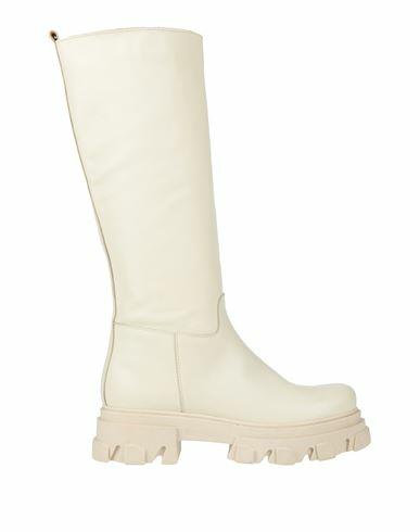 Geneve Woman Boot Ivory Calfskin Cover