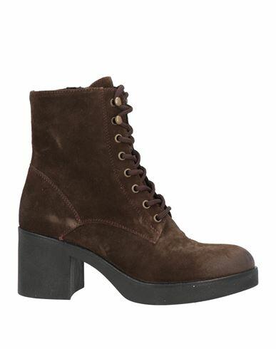 Paola Ferri Woman Ankle boots Dark brown Leather Cover