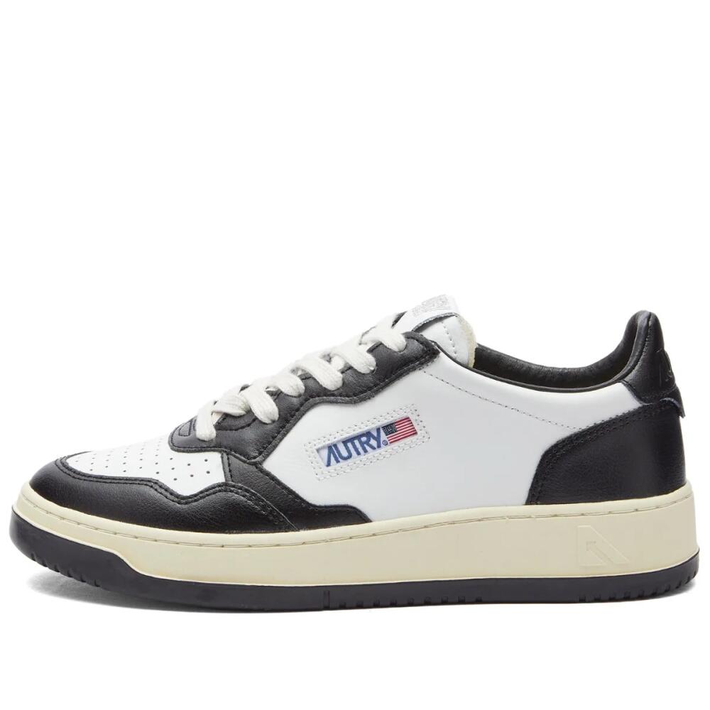 Autry Women's Medalist Low Sneaker in Black/White Cover