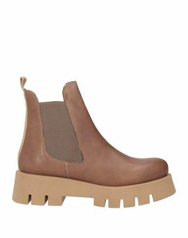 Patrizia Bonfanti Woman Ankle boots Brown Soft Leather Cover