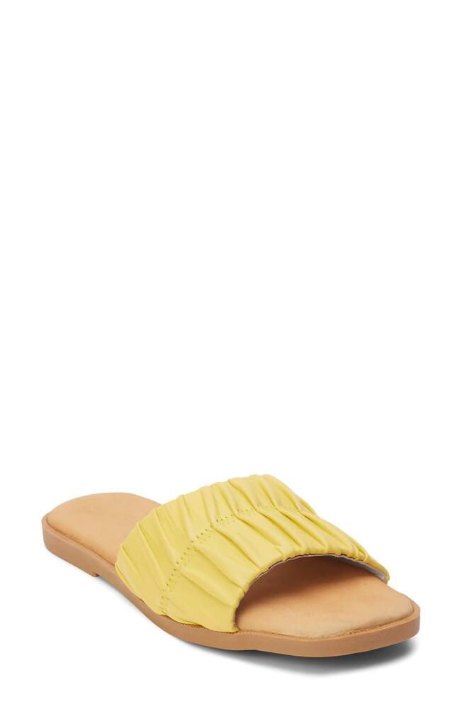 BEACH BY MATISSE Viva Slide Sandal in Yellow Cover