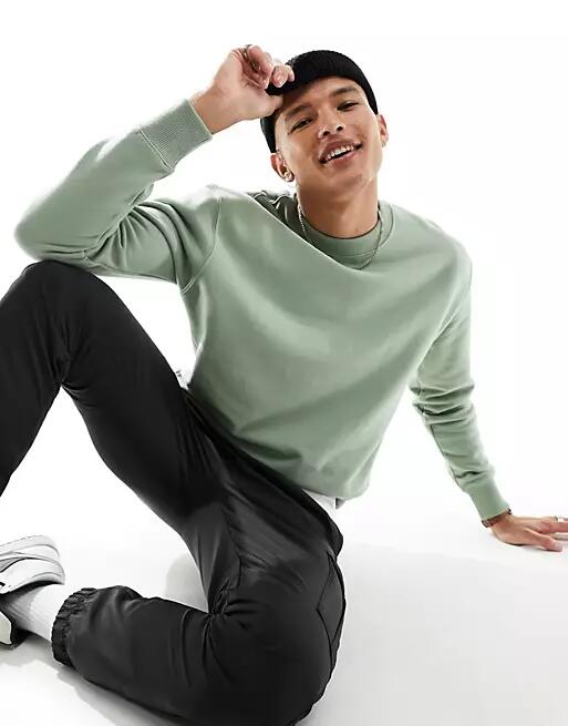 Pull & Bear sweatshirt in green Cover