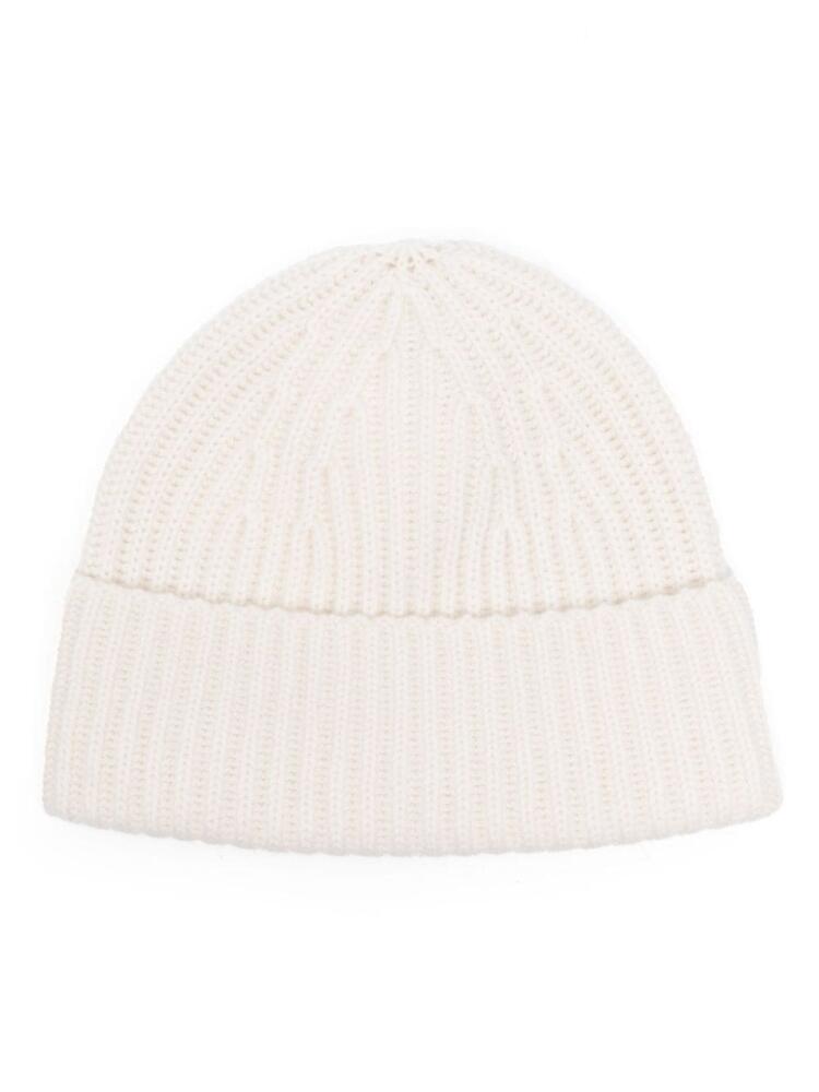 Lisa Yang Martigny beanie - White Cover