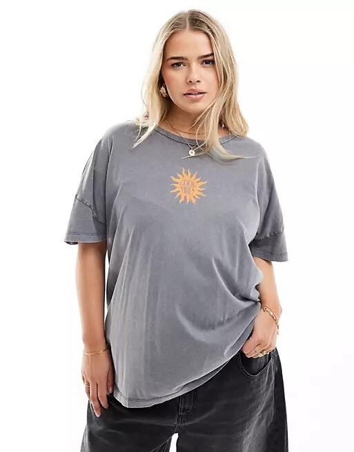 Noisy May Curve oversized T-shirt with good vibes print in washed gray Cover