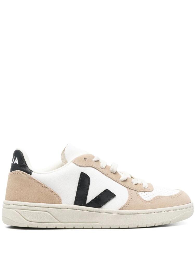 VEJA V10 ChromeFree low-top sneakers - Neutrals Cover