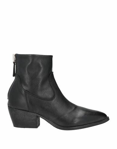 Moma Woman Ankle boots Black Calfskin Cover