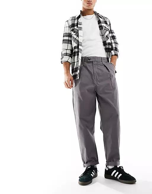 G-Star pleated chino relaxed fit pants in gray Cover