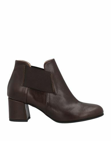 Stele Woman Ankle boots Dark brown Calfskin Cover