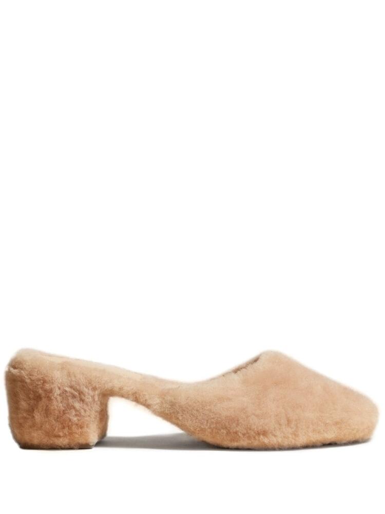 KHAITE Clio 50mm shearling mules - Neutrals Cover