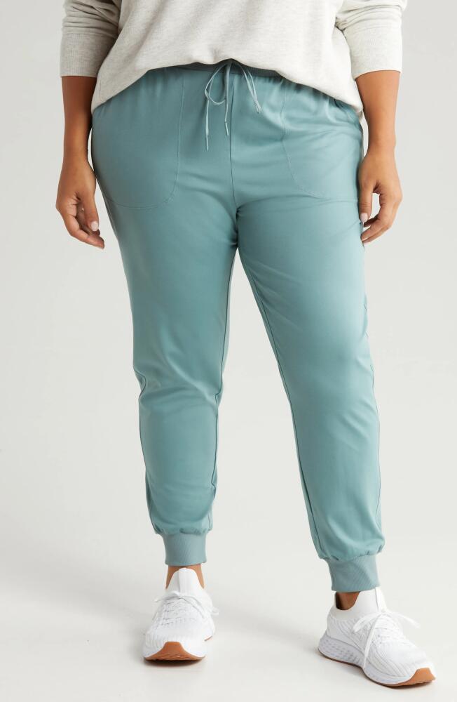 zella Live-In Pocket Joggers in Grey Thunder Cover