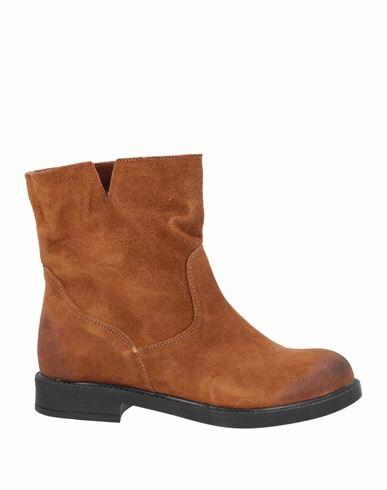 Stele Woman Ankle boots Brown Soft Leather Cover