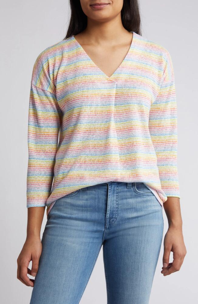 Bobeau Caty Pleat Front Three-Quarter Sleeve Top in Multicolor Combo Cover