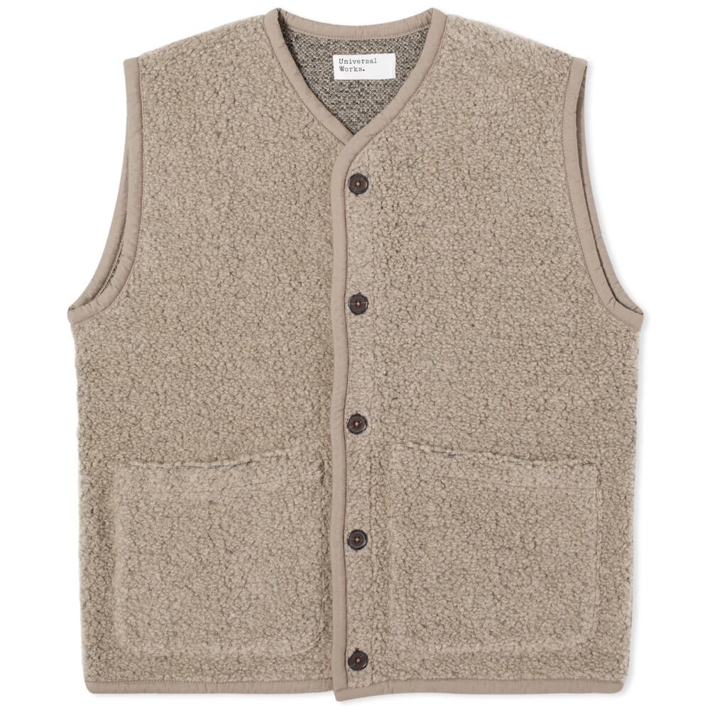 Universal Works Men's Alvar Fleece Lancaster Gilet in Stone Cover