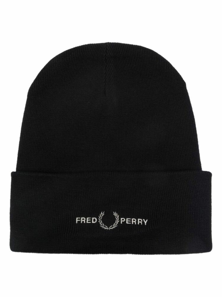 Fred Perry logo-embroidered knitted beanie - Black Cover