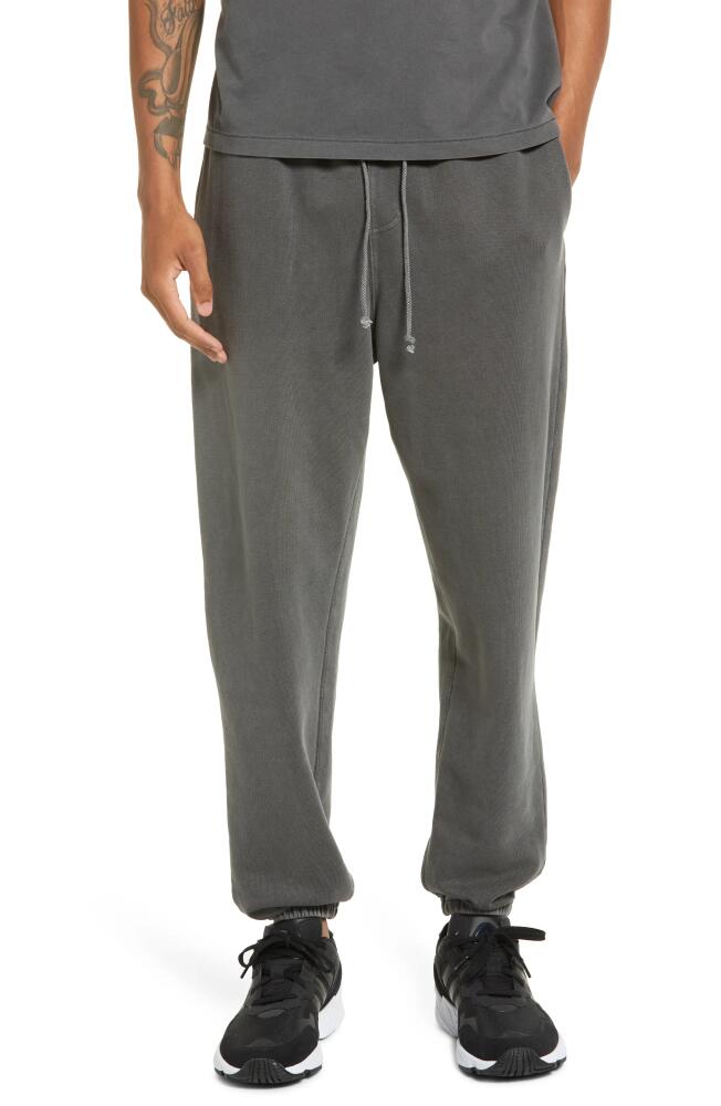 Elwood Core Organic Cotton Brushed Terry Sweatpants in Grey Cover