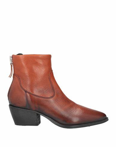 Moma Woman Ankle boots Tan Calfskin Cover