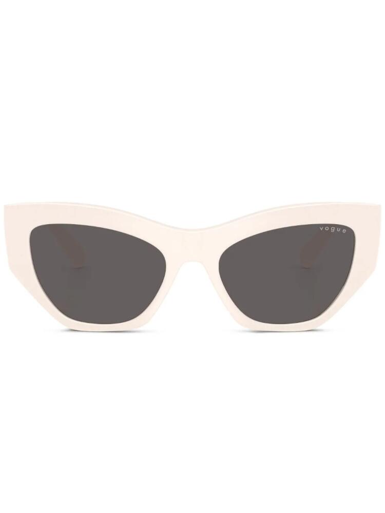 Vogue Eyewear cat-eye sunglasses - Neutrals Cover