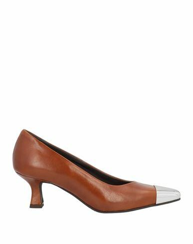 Carmens Woman Pumps Brown Leather Cover