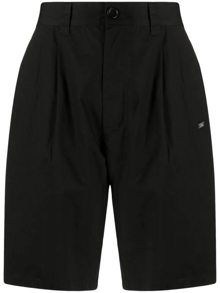 izzue logo-plaque bermuda shorts - Black Cover