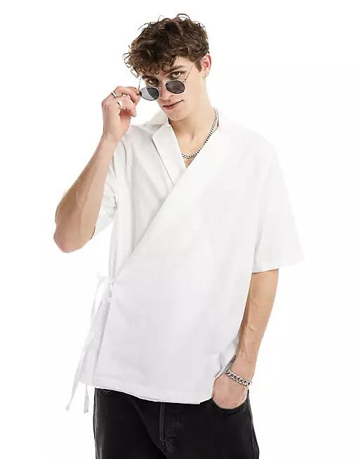 ASOS DESIGN relaxed camp collar tie side shirt in white Cover