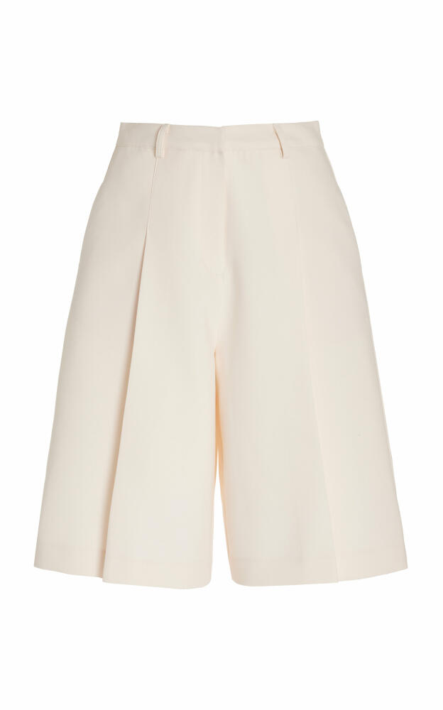 The Frankie Shop - Exclusive Pleated Suit Shorts - Pink Cover