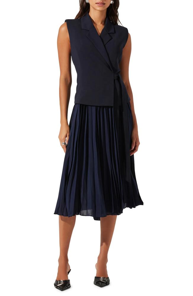 ASTR the Label Sleeveless Accordion Pleat Midi Dress in Midnight Cover