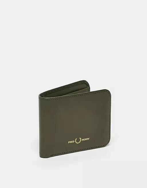 Fred Perry burnished leather bifold wallet in green Cover