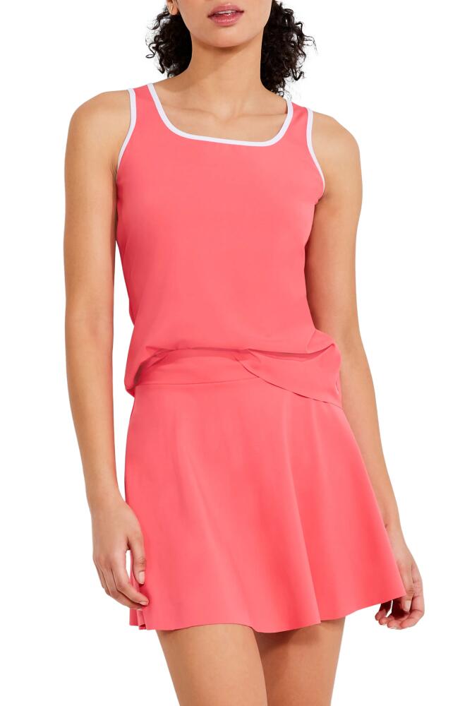 NZ ACTIVE by NIC+ZOE FlexFit Scoop Neck Tank Top in Punch Cover