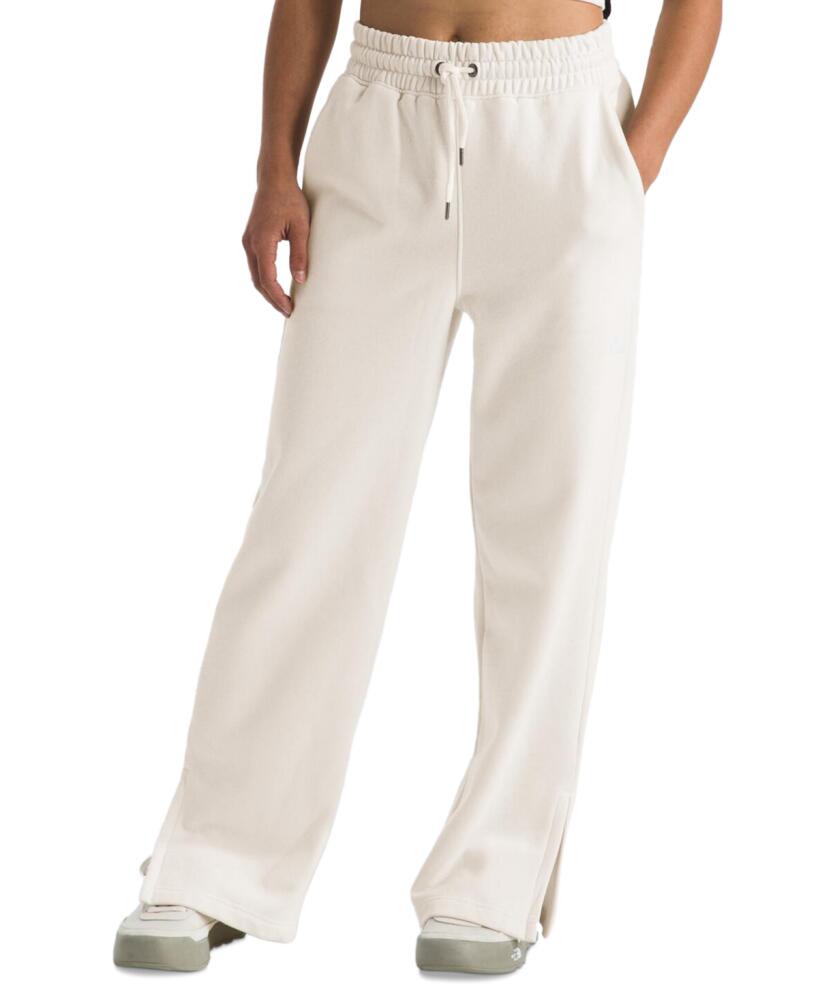 The North Face Women's Evolution Slim-Fit Sweatpants - White Dune Cover