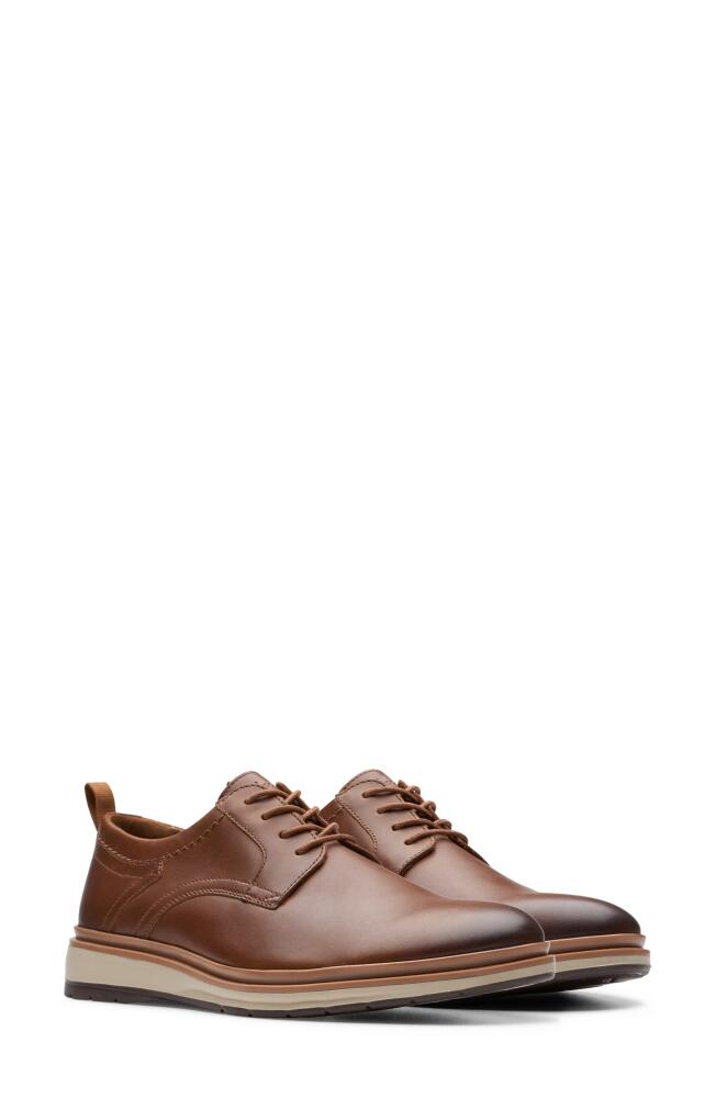 Clarks(r) Chantry Derby in Dark Tan Leather Cover