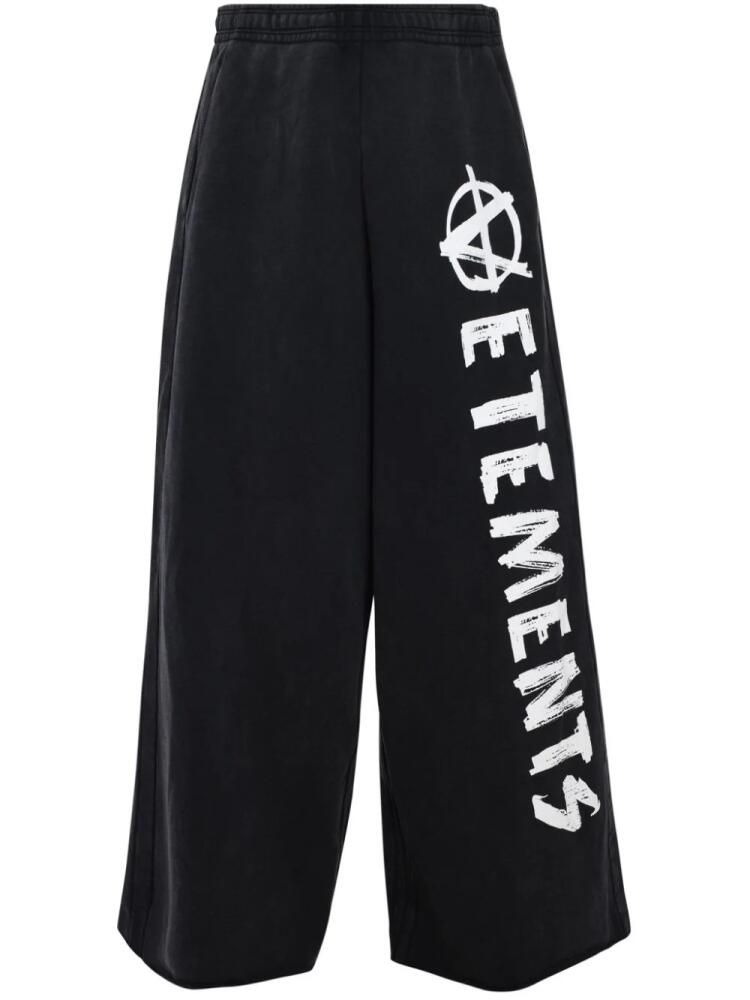 VETEMENTS Anarchy sweatpants - Black Cover