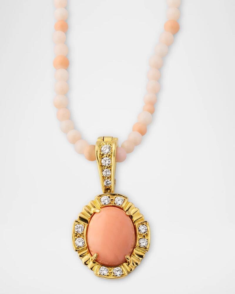 NM Estate Estate 18K Yellow Gold, Diamond and Pink Coral Pendant Bead Necklace Cover