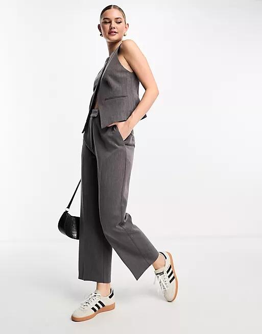 ASOS DESIGN cropped straight pants in gray Cover