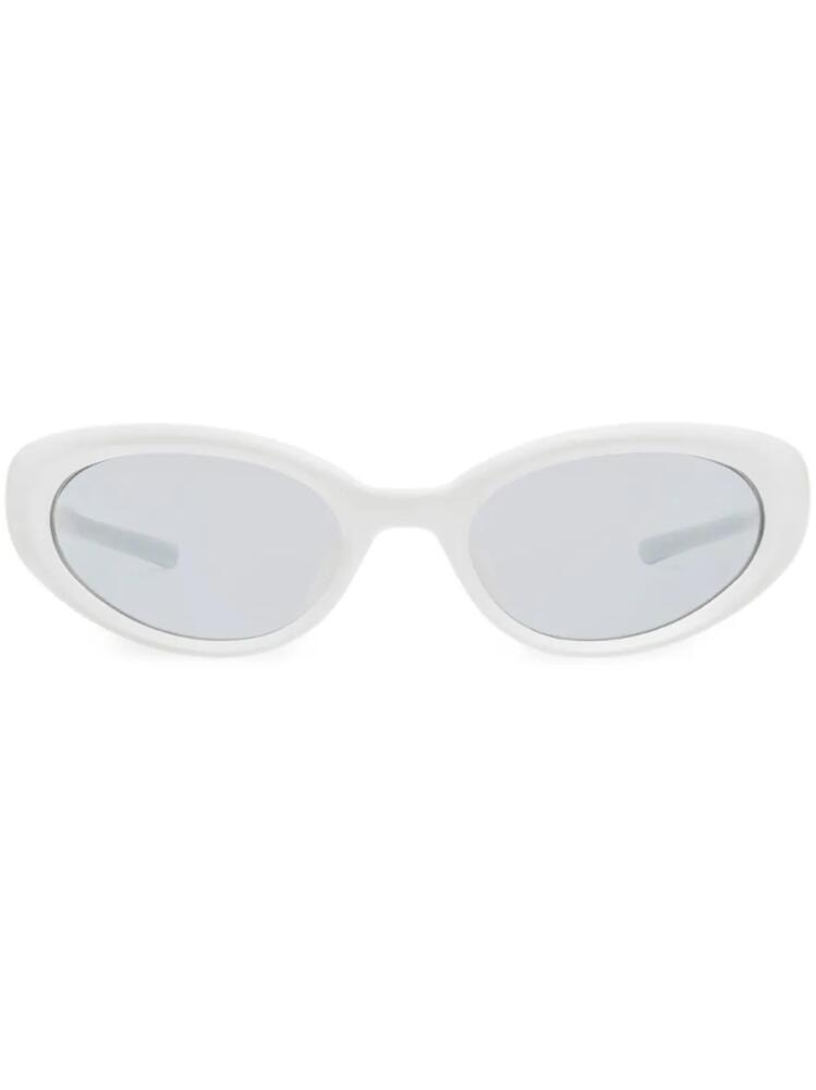 Gentle Monster Gelati W3 cat eye-frame sunglasses - White Cover