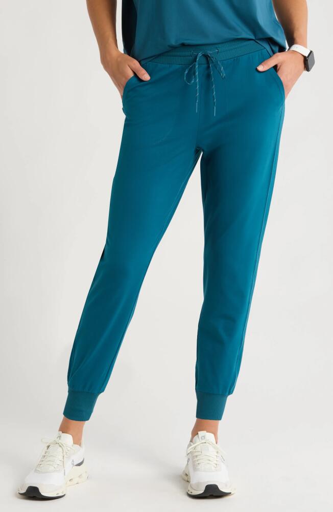 Zella Live In Pocket Joggers in Teal Seagate Cover