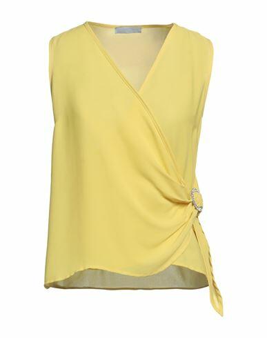 Fly Girl Woman Top Yellow Polyester Cover