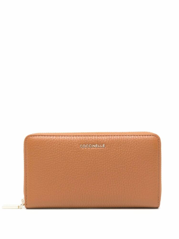 Coccinelle Metallic wallet - Brown Cover