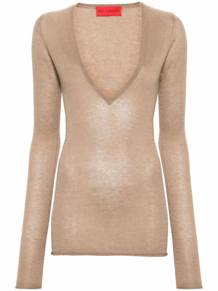 Wild Cashmere Goldie V-neck fine-knit jumper - Neutrals Cover