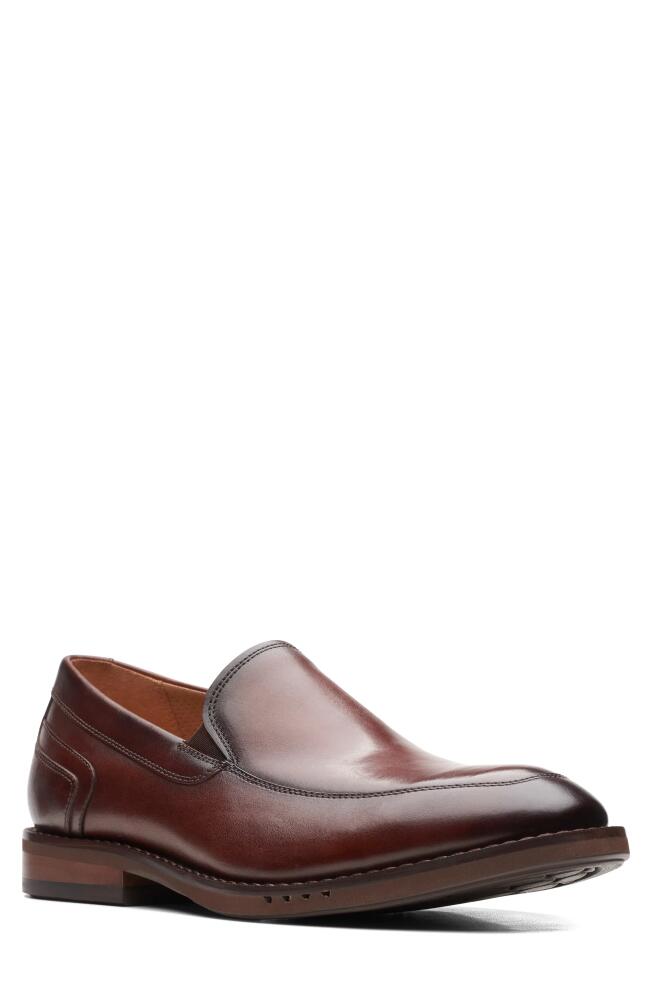 Clarks(r) Un Hugh Step Loafer in Brown Leather Cover