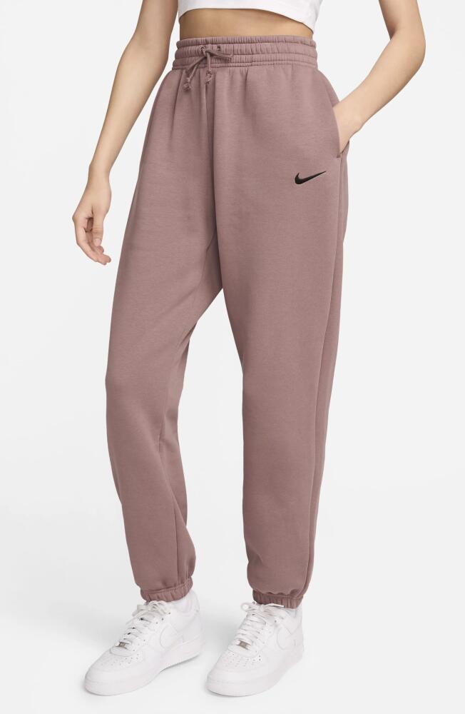 Nike Phoenix Oversize Fleece Sweatpants in Smokey Mauve/Black Cover