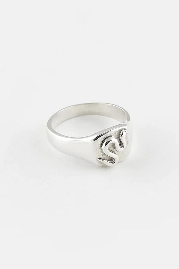 Deux Lions Jewelry Snaky Goddess Ring in Silver Cover