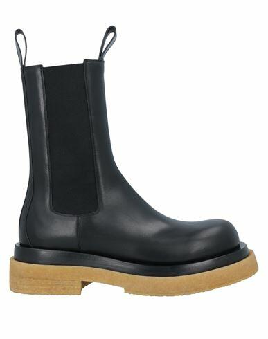 Bottega Veneta Man Boot Black Calfskin Cover