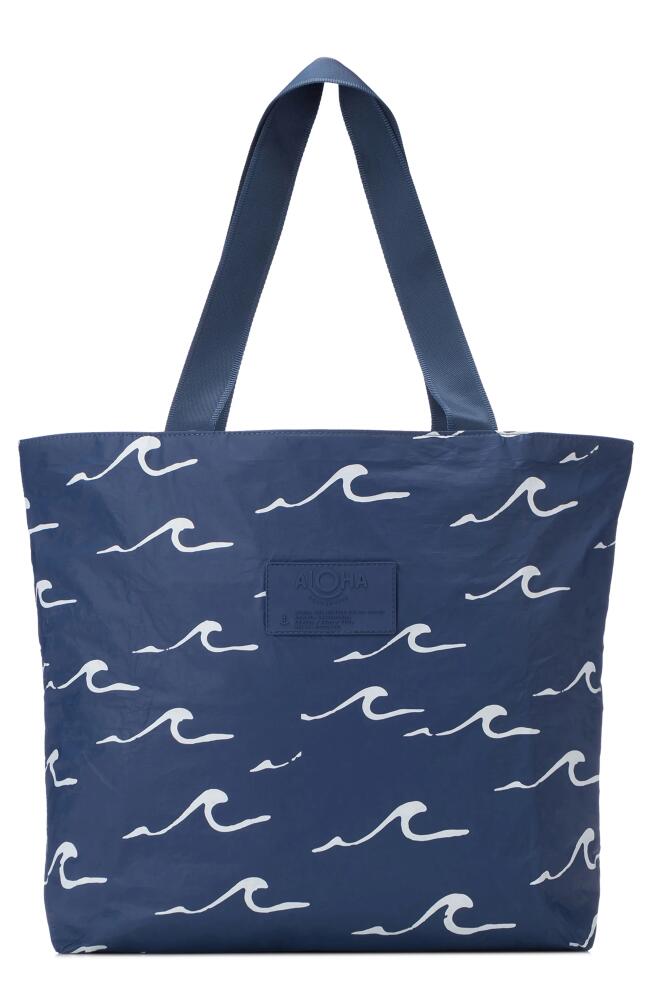 Aloha Collection Day Tripper Water Resistant Tyvek® Tote in White On Navy Cover