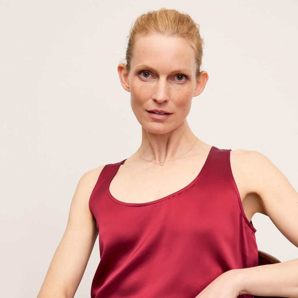 M.M.LaFleur Vicky Tank - Washable Silk Charmeuse in Scarlet Cover