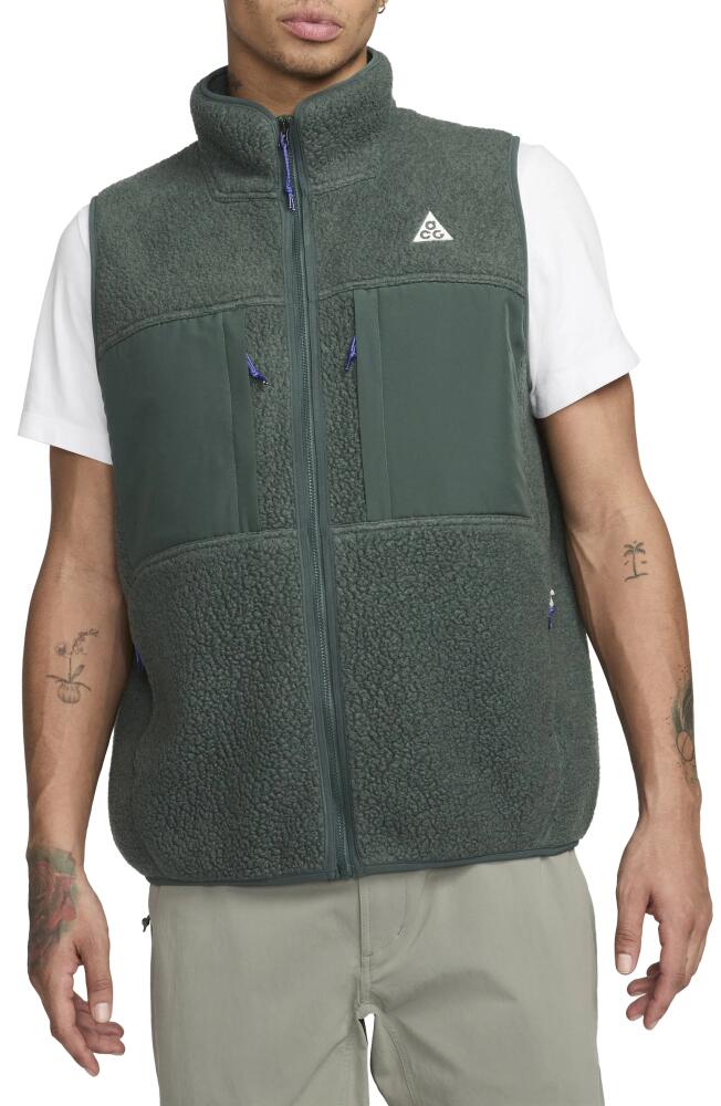 Nike ACG Arctic Wolf High Pile Fleece Vest in Vintage Green/Summit White Cover