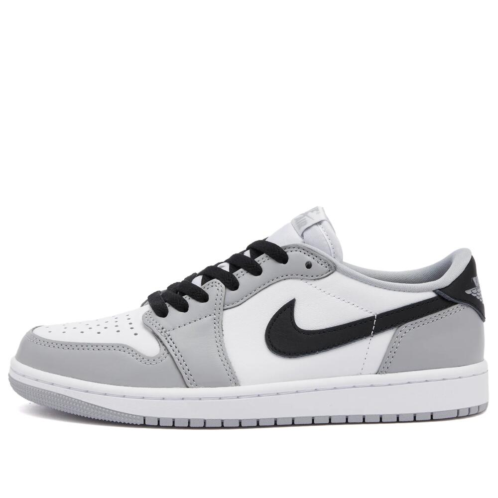 Air Jordan 1 Retro Low OG Sneaker in White/Black/Wolf Grey Cover